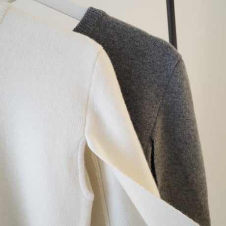 【10/1~再受注予約】 Cape wool knit