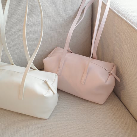 【6/11~再受注予約】box leather bag(white)