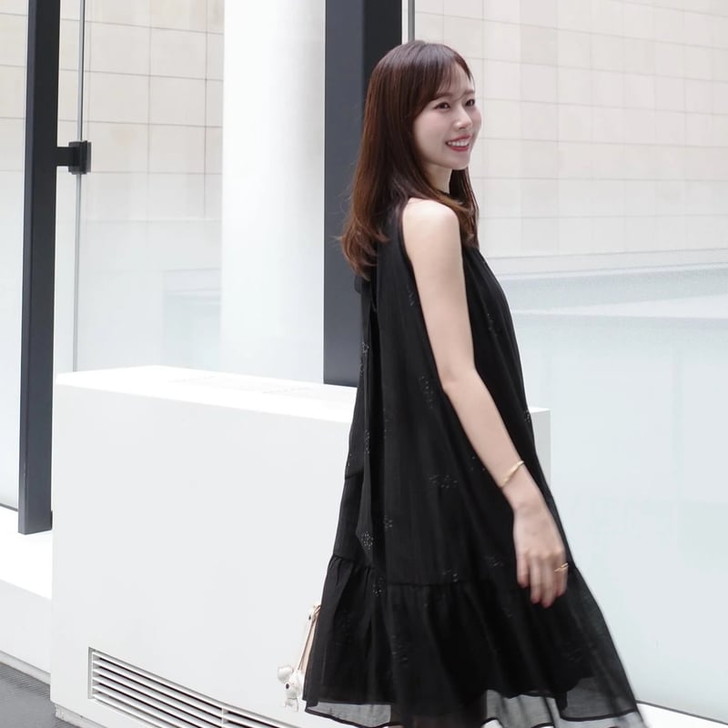embroidery halter neck op | ENEU