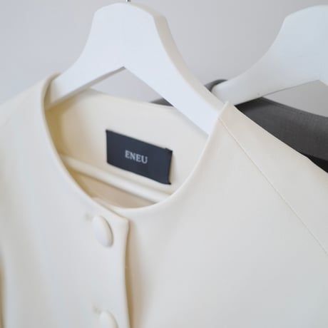 【4/7再入荷】opera nocollar jacket