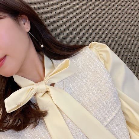 square ribbon puff blouse