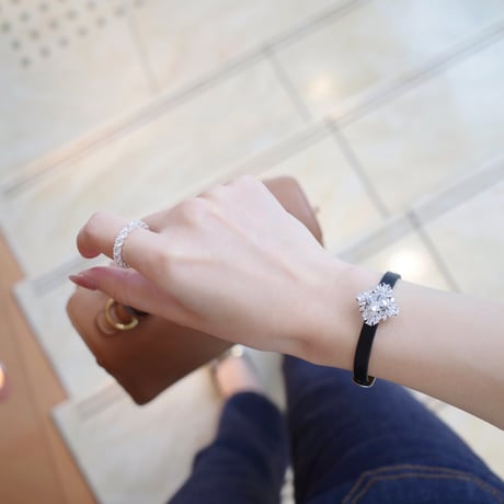 【6/25~再受注予約】bijou leather bracelet