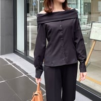docking offshoulder shirt