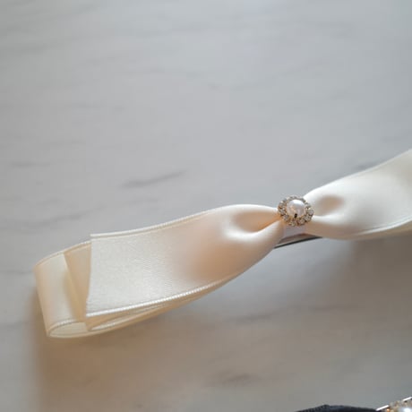 【3/30再入荷】point bijou ribbon barrette