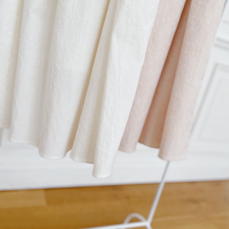 MADE' jacquard tuck flare skirt / white | ENEU