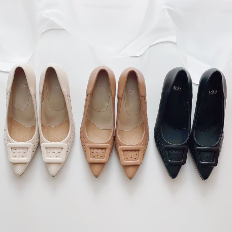 punching pointed pumps | ENEU