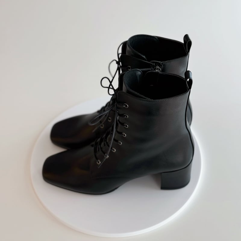 lace up square short boots | ENEU