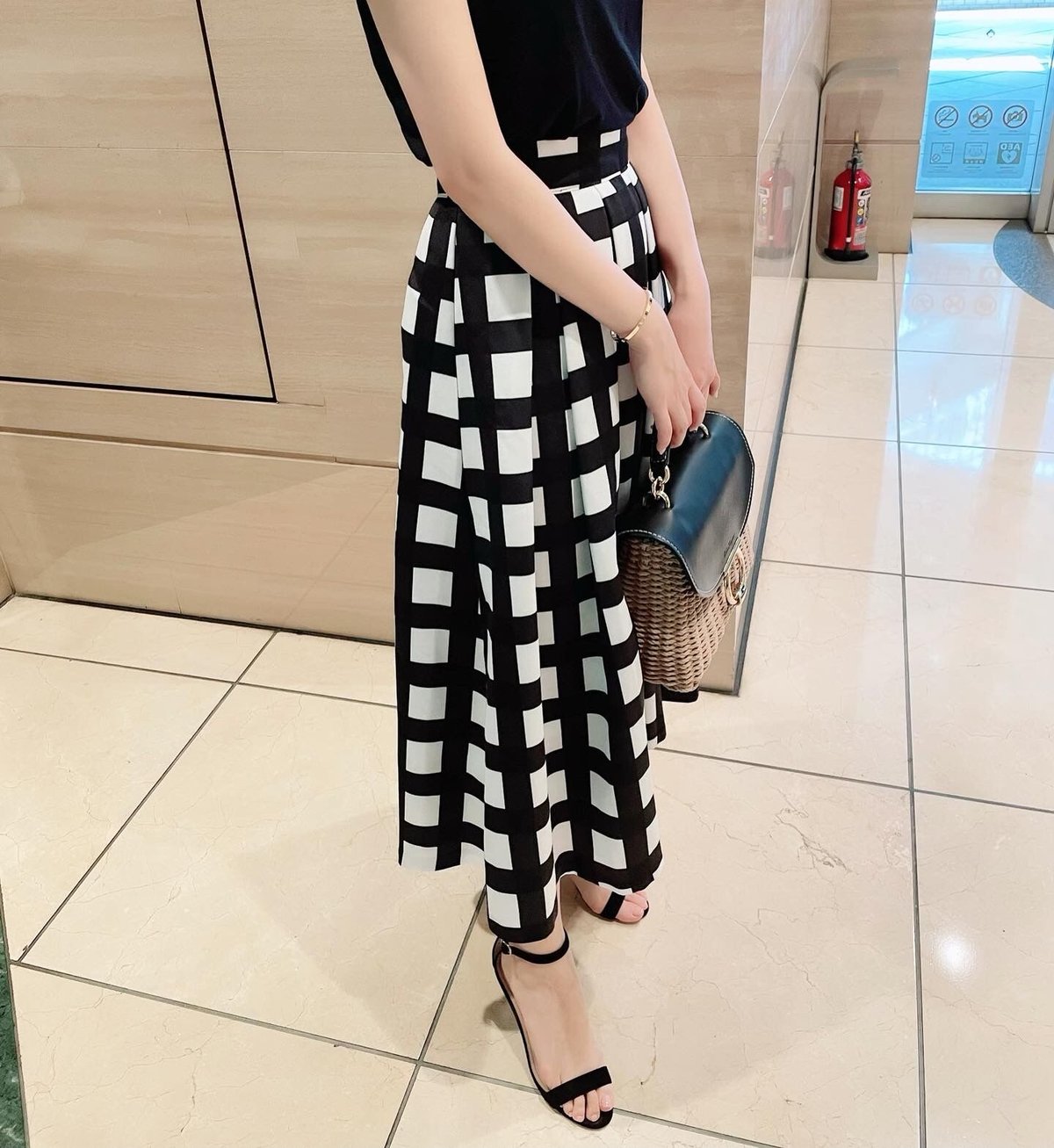 block check tuck skirt | ENEU