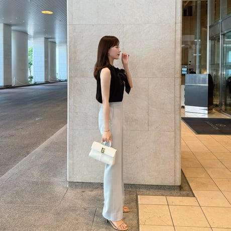 Bowtie blouse