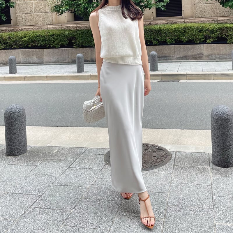 side slit satin skirt | ENEU