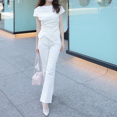 oneshoulder cutting blouse