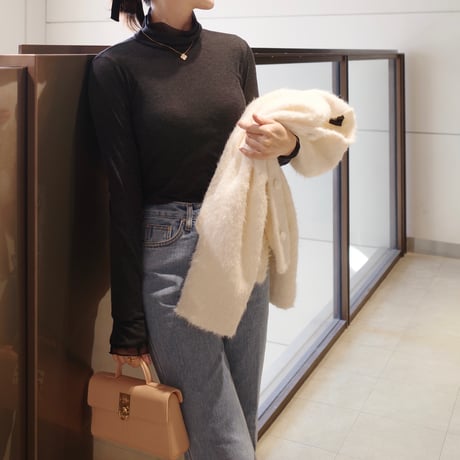 point sheer highneck cutsew