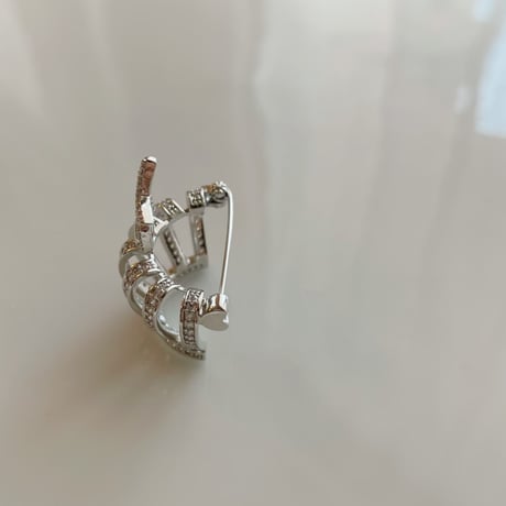 star × crown brooch