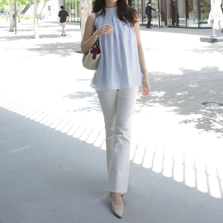 【6/4~再受注予約】bloom halter neck blouse