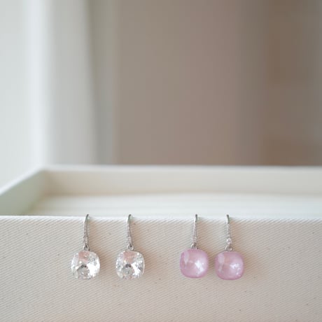 square clear bijou pierce