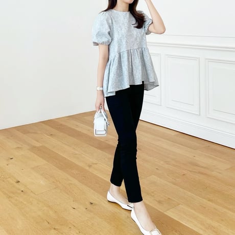【7/23再入荷】MADE’ jacquard peplum blouse / ice blue
