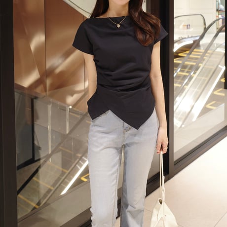 oneshoulder cutting blouse