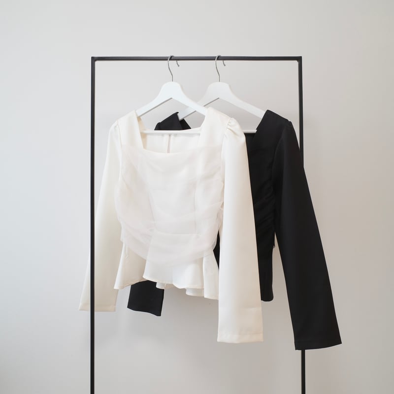 3/5~再受注予約】front tulle peplum blouse | ENEU