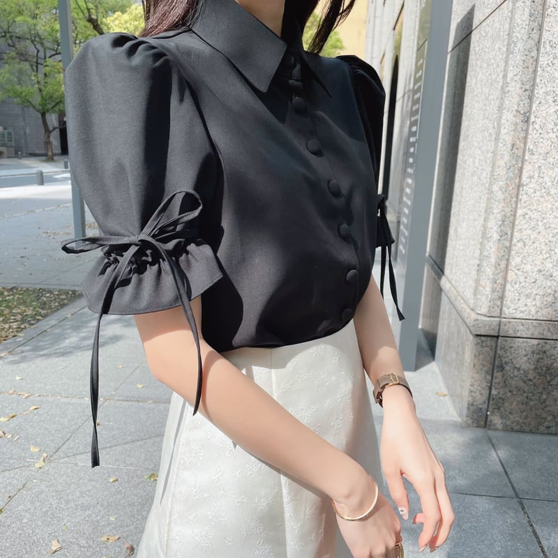 ribbon sleeve puff blouse | ENEU