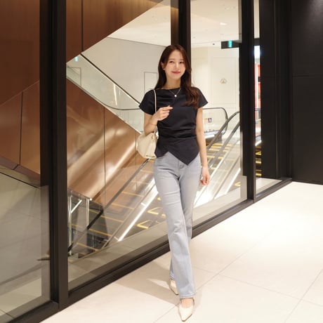oneshoulder cutting blouse