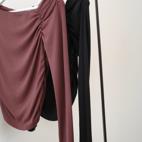 oneshoulder shirring cutsew