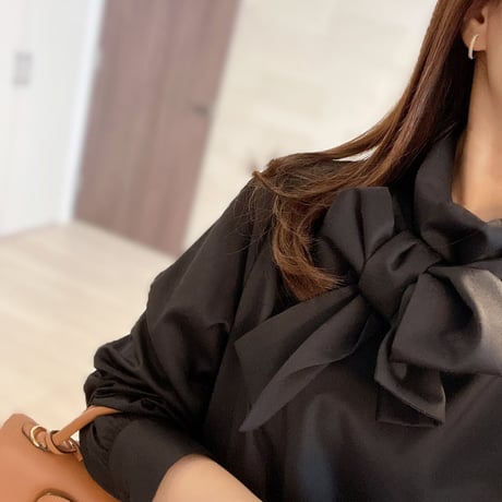 side bowtie blouse