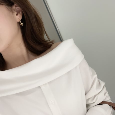 docking offshoulder shirt