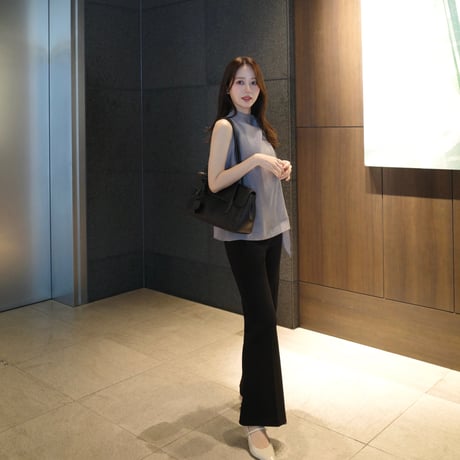【5/25再入荷】arch shoulder leather bag