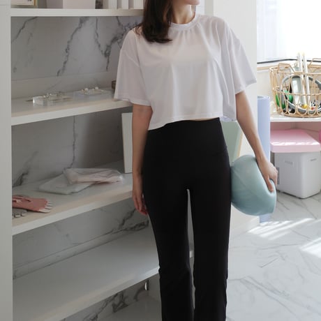eneu エヌー back slit cutsew ホワイト CATEGORY PILATES WEAR | ENEU