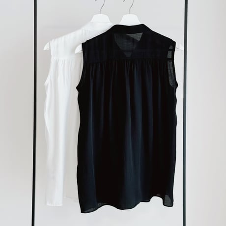 Bowtie blouse