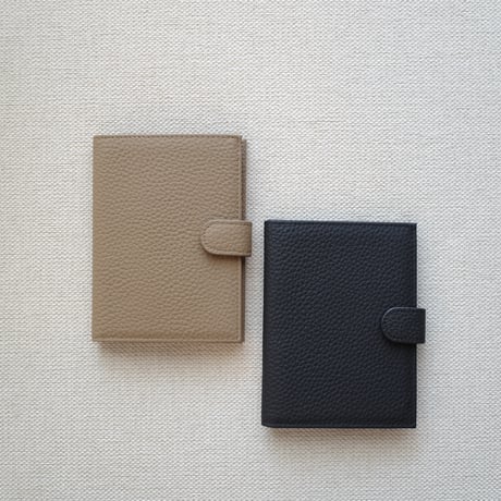 【10/8~再受注予約】 leather passport case