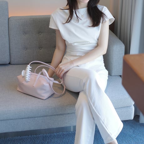 oneshoulder cutting blouse