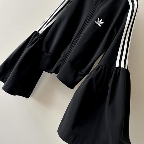 adidas Flare Sleeve Short Track top
