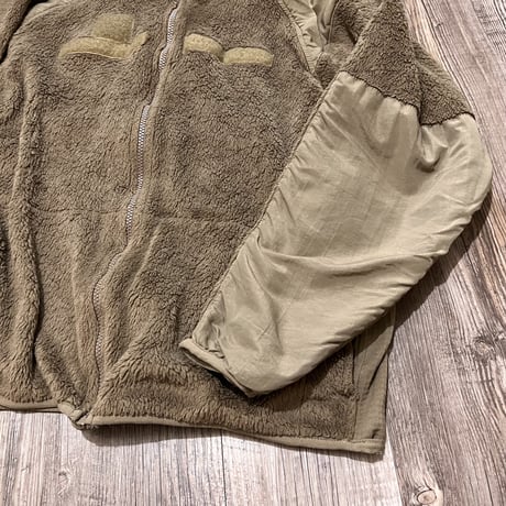 US ARMY ECWCS GEN3 LEVEL3 POLARTEC FLEECE JKT(size L)