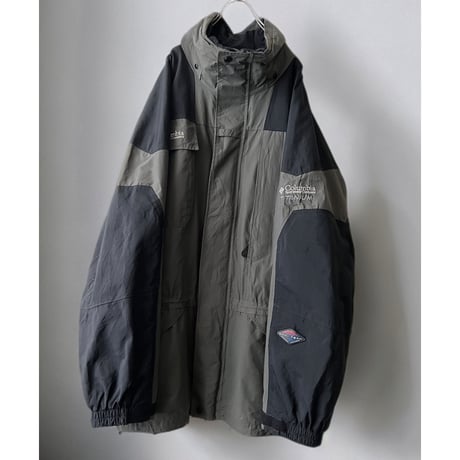 90's columbia Titanium Omuni Tech Mountain JKT