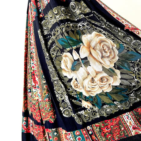 Vintage Flower Pattern Pleats Maxi Skirt