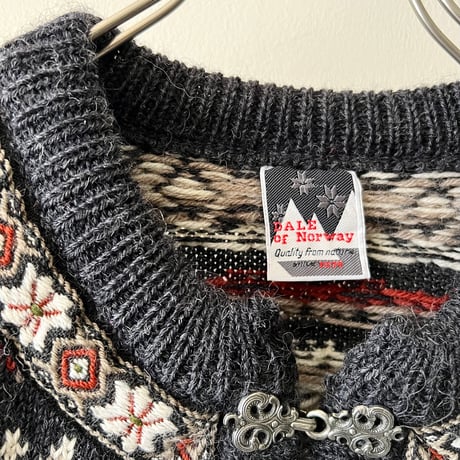 Euro Vintage DALE OF NORWAY Nordic Cardigan (made in Norway)