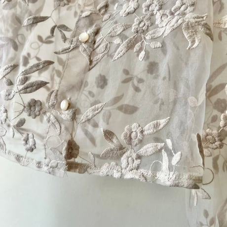 Embroidery Botanical Pattern Short Sheer Blouse