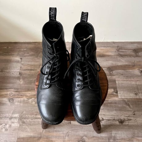 Dr.Marten's "Newton BTS" 8eye Boots