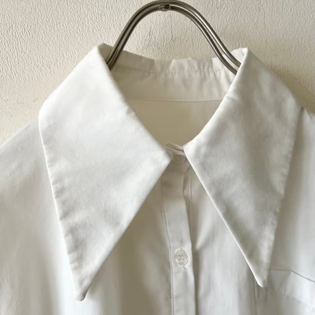 Big Collar Design Short White Blouse