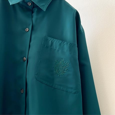 Euro Vintage Embroidery Designシャツ
