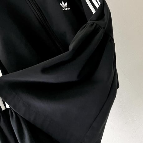 adidas Flare Sleeve Short Track top