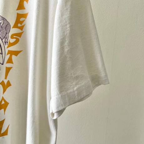 90's fruits of the loom Asian festival Print Tee (made in USA)