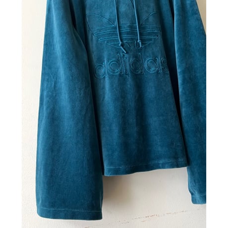 adidas originals Embroidery Logo Velours Short Hoodie