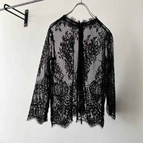 "See-through" Flower Pattern Lace Blouse