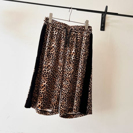 Leopard Pattern Side Line Velours Short Pants