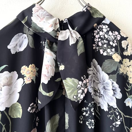 Flower Pattern No Sleeve Low Waist Long Dress