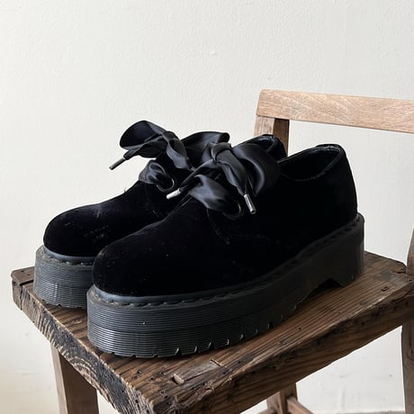 Dr.Marten's Holly Velvet 2eyes Ribbon Platform Shoe