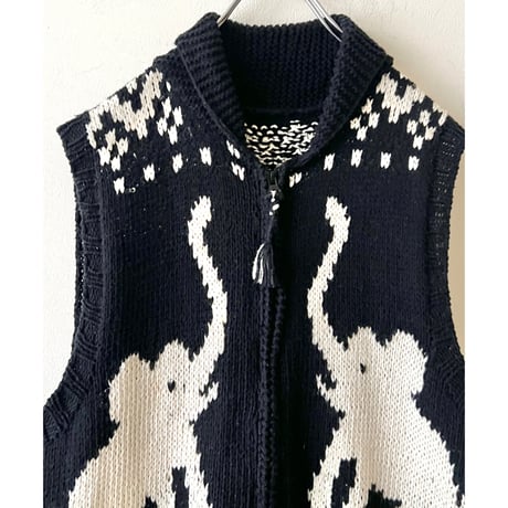 Elephant Pattern Zip-up Knit Vest