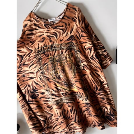 Euro Vintage Tiger Pattern Cut and sewn (made in Italy)